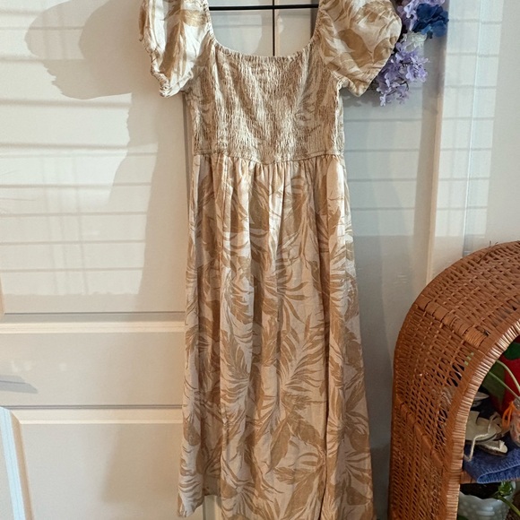 Jessica Simpson Cream and Tan Leaf Print Midi Dress - Picture 3 of 4